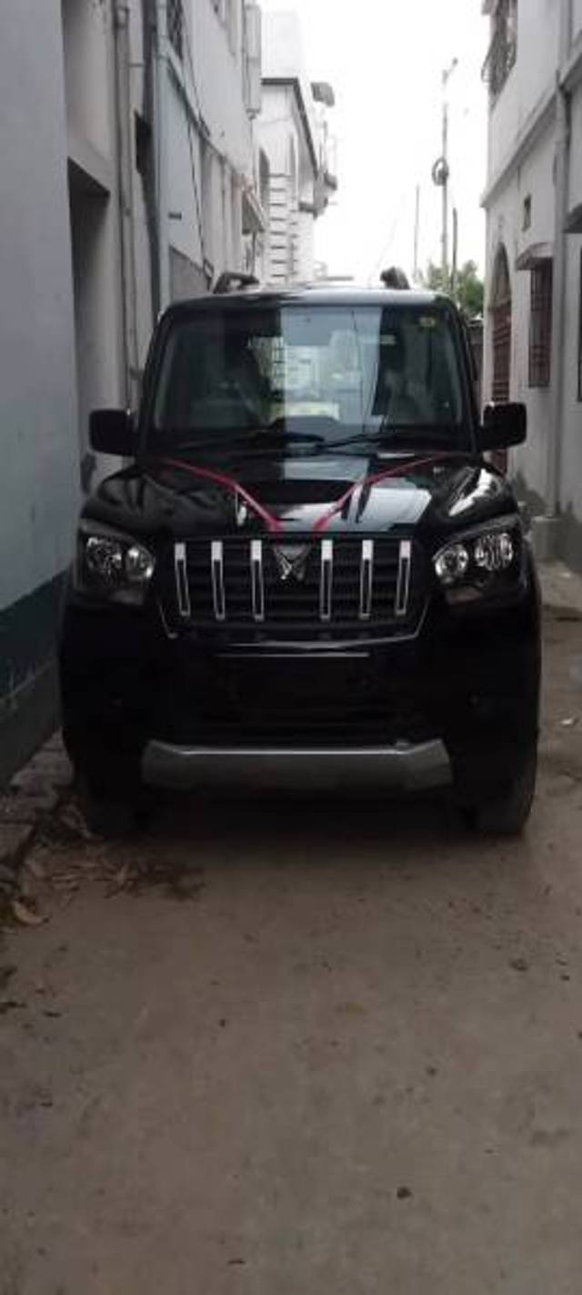 https://images10.gaadi.com/usedgaadi-sellcar/UsedCar/83d086a8-59e3-4113-876f-3fc70aa718cd/b9a89b11-c102-4945-93fd-6547b0a6efb1.jpg?imwidth=6402