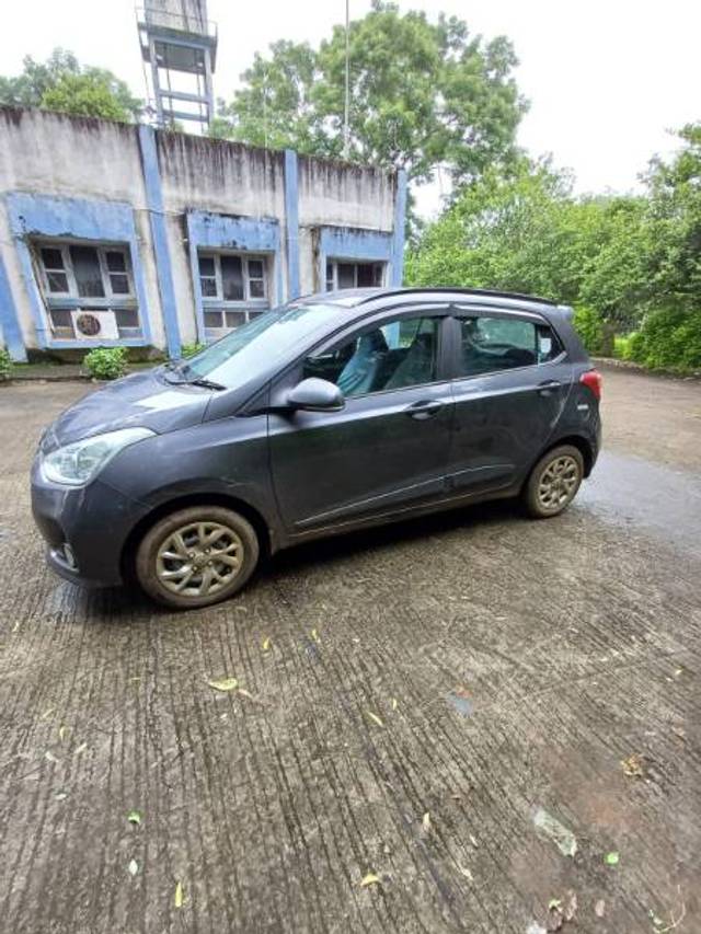 https://images10.gaadi.com/usedgaadi-sellcar/UsedCar/83f40886-8547-4d7d-b730-d0721d4a36cf/4fe27678-e6c4-4e0c-a2b9-eb624940df48.jpg?imwidth=6400