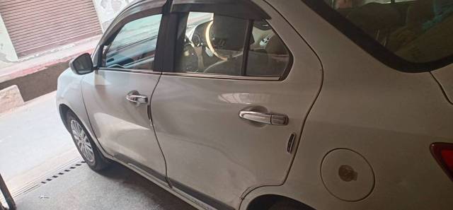 https://images10.gaadi.com/usedgaadi-sellcar/UsedCar/842eefb2-0b65-4318-b8ad-eea73db313a4/547029e2-42d7-4df1-9f9e-2c54c2cf32c9.jpg?imwidth=6402