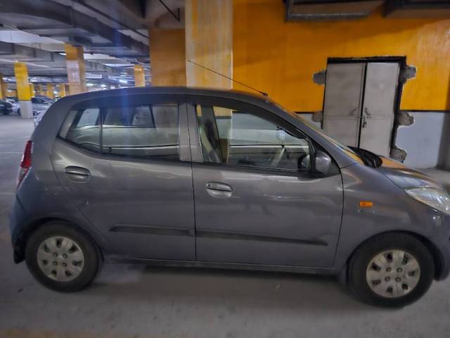 https://images10.gaadi.com/usedgaadi-sellcar/UsedCar/8436983c-b0c1-4e99-bc5b-204b442d9f43/c45eb4fe-76df-424a-ad15-05f88a68432d.jpg?imwidth=6401