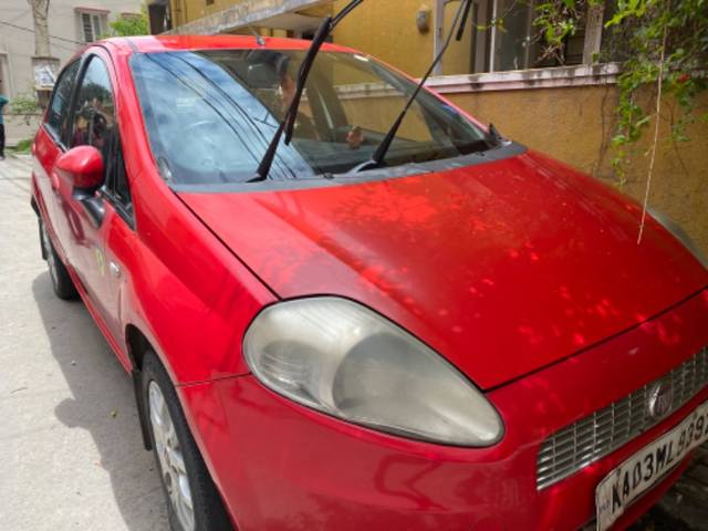 https://images10.gaadi.com/usedgaadi-sellcar/UsedCar/84609c79-a17d-4717-8fe6-fd0697ecd48a/90fb25fd-18de-4c94-839a-dd58ea9b0f2b.jpeg?imwidth=6402