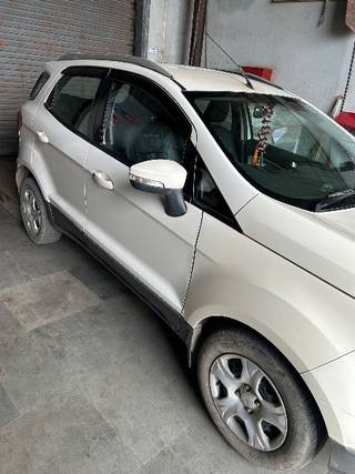 Ford EcoSport 2015-2021 Ford Ecosport 1.5 TDCi Ambiente BSIV