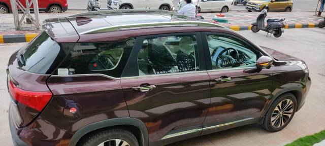 https://images10.gaadi.com/usedgaadi-sellcar/UsedCar/846791cd-73df-4ce0-ba41-092a56454379/56029621-6485-4adf-854d-3b32f78a8a4c.jpg?imwidth=6402
