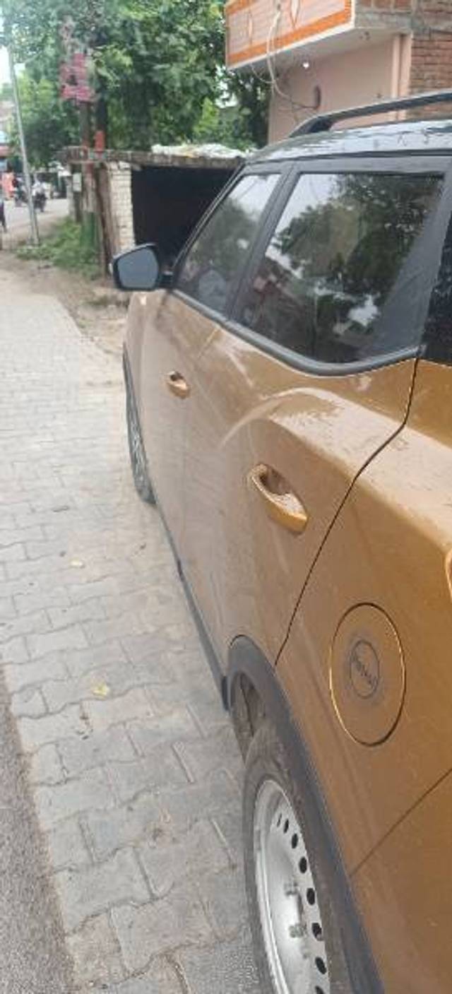 https://images10.gaadi.com/usedgaadi-sellcar/UsedCar/847b13a9-826d-48de-8172-ae8fea09cde0/5783d7e8-86fd-413e-89c5-9c10838271f1.jpg?imwidth=6402