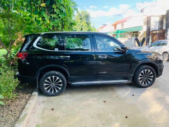 https://images10.gaadi.com/usedgaadi-sellcar/UsedCar/84c88f53-6b14-4de1-ab47-02bb90d11917/642c8bf8-9fc5-44af-8080-442ec960c320.jpeg?imwidth=6401