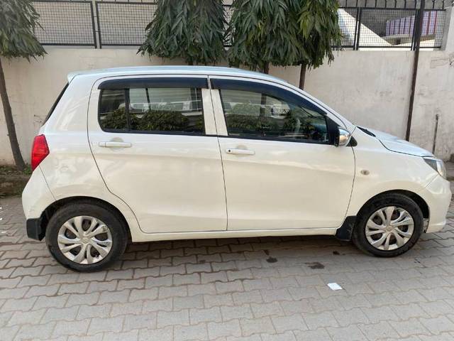 https://images10.gaadi.com/usedgaadi-sellcar/UsedCar/84daa67d-28f3-4973-ac11-5d1f87af5d1a/cc2743bd-52ba-4f94-99fe-a8f0c9d31991.jpg?imwidth=6401