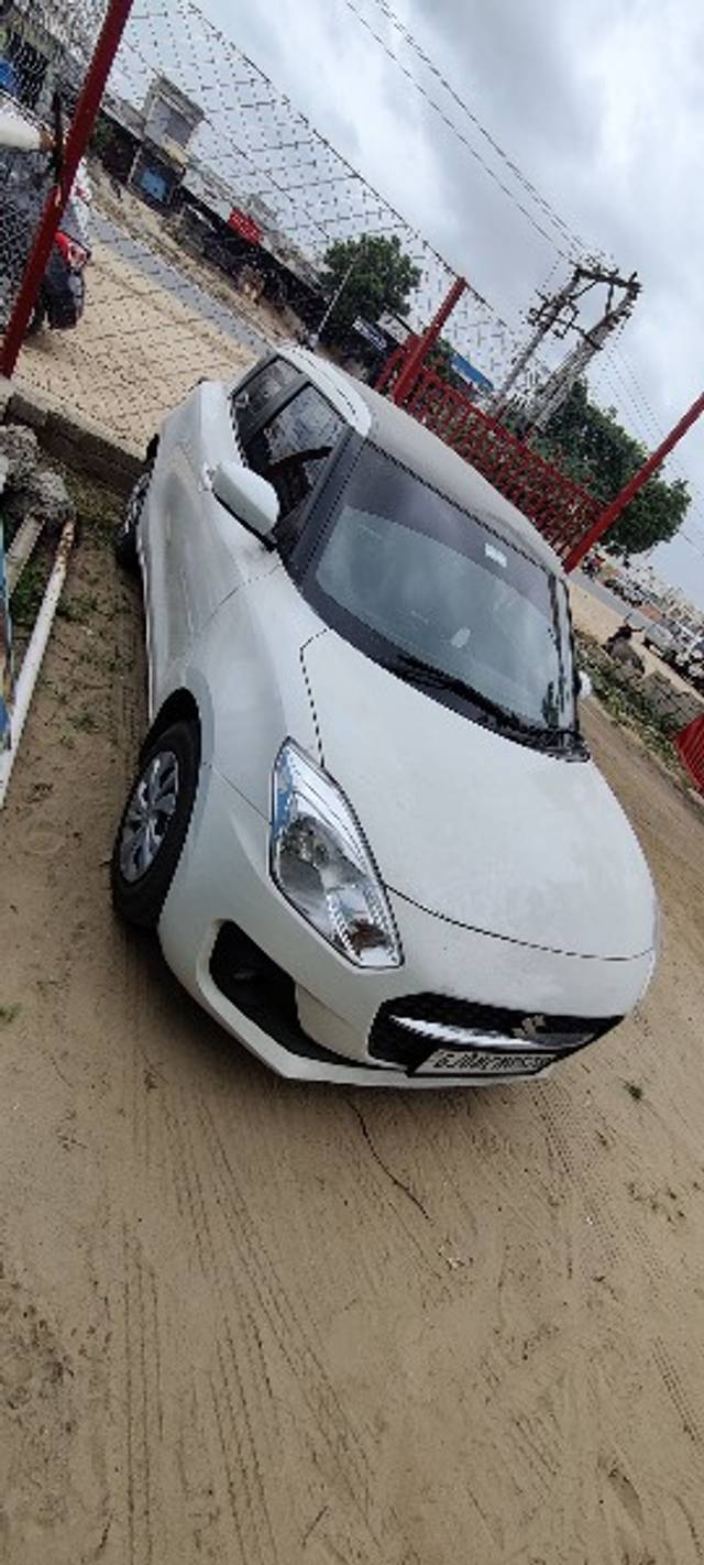 https://images10.gaadi.com/usedgaadi-sellcar/UsedCar/857a5abe-623a-46f5-b920-cf262cfa9772/ceffcb03-4800-4886-bbb7-d9dd24860ca8.jpg?imwidth=6400