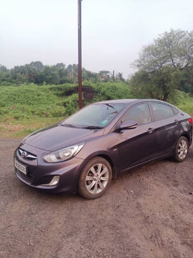 https://images10.gaadi.com/usedgaadi-sellcar/UsedCar/8584da0c-8464-41c2-bdc3-27b303273814/322472fe-79f8-4fd4-9249-bcb12e474c84.jpg?imwidth=6401