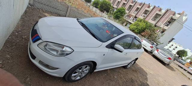 https://images10.gaadi.com/usedgaadi-sellcar/UsedCar/85aa034d-0fc8-4ddb-87fd-2b65713d6435/fe40616f-e76d-43e8-9f34-c251074659ac.jpeg?imwidth=6400