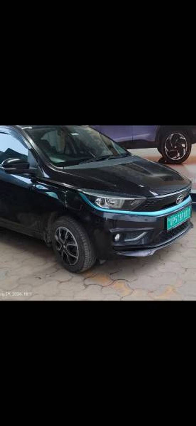 https://images10.gaadi.com/usedgaadi-sellcar/UsedCar/85d593e0-605c-420b-bdad-b0f622f05b1c/4d4420fa-d1df-4b45-8754-bcb5b24376a2.jpg?imwidth=6400