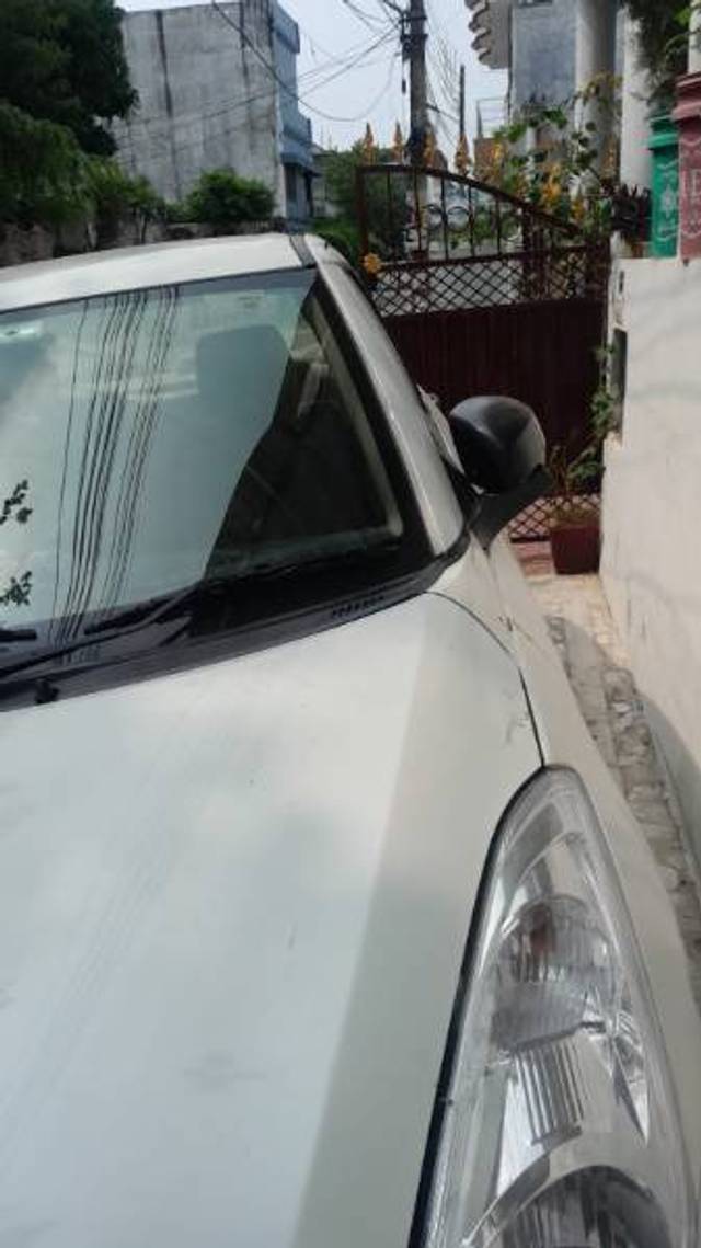 https://images10.gaadi.com/usedgaadi-sellcar/UsedCar/85e65ada-0482-48e7-9ce5-508abe638f32/5da4feeb-6b95-4ee1-affb-2b09f5fa15cc.jpg?imwidth=6402