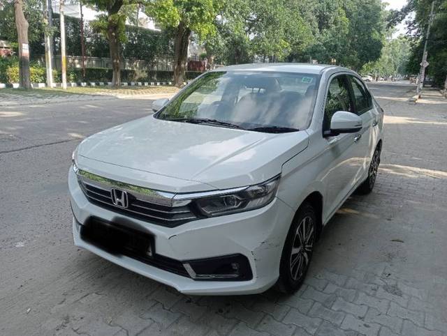 https://images10.gaadi.com/usedgaadi-sellcar/UsedCar/85f2907a-3b91-4cc3-b079-67d077f04a4f/202d21f6-e45d-4343-af61-b96c57eb949c.jpg?imwidth=6401