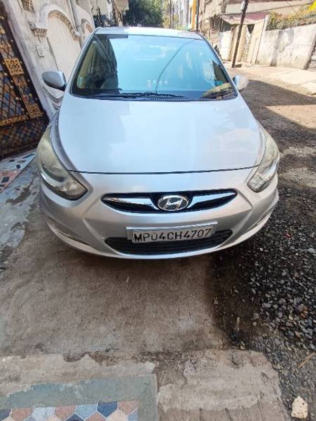 https://images10.gaadi.com/usedgaadi-sellcar/UsedCar/86445d84-54ce-4383-8b57-b6d964ad27ba/2678142c-af23-4001-92d3-ef129d9766ea.jpg?imwidth=6400
