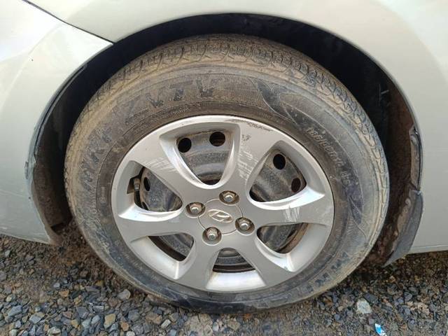https://images10.gaadi.com/usedgaadi-sellcar/UsedCar/86445d84-54ce-4383-8b57-b6d964ad27ba/346b44ac-404b-473e-84a4-53569239d272.jpg?imwidth=6401