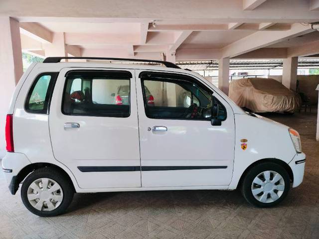 https://images10.gaadi.com/usedgaadi-sellcar/UsedCar/868d81d9-f3ac-4be8-9134-e4afe012d05c/236040b3-e8cc-49e3-9f4e-216aaf7c86c2.jpg?imwidth=6401