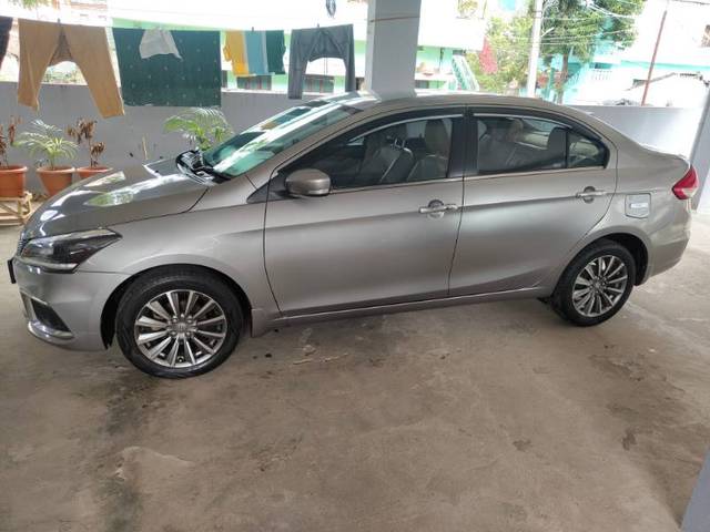 https://images10.gaadi.com/usedgaadi-sellcar/UsedCar/86adc200-55ca-4af0-a739-20c9d2874b36/fbce5af0-0a44-4424-9f18-66b6ef7bc9eb.jpg?imwidth=6400