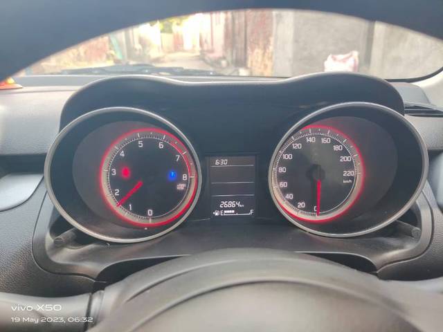 https://images10.gaadi.com/usedgaadi-sellcar/UsedCar/86df89b4-7b1e-4063-9801-19352fbaf114/c90bd217-e6d2-4feb-97b5-79da1e6760ca.jpg?imwidth=6402