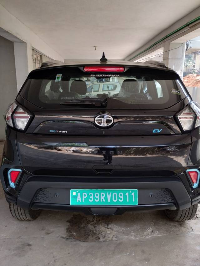 https://images10.gaadi.com/usedgaadi-sellcar/UsedCar/870a3129-ad0b-4424-b0fe-9ab7cc4b9646/60de64e7-88f7-4f62-9dba-0ce1b9fe6b03.jpg?imwidth=6401