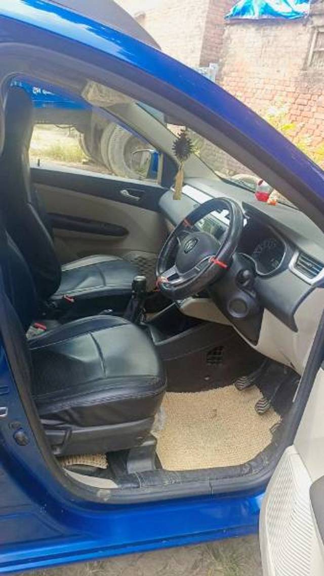 https://images10.gaadi.com/usedgaadi-sellcar/UsedCar/871acb8c-d4a2-42f1-b5ae-68a0913c1cf5/e4a012ee-f48c-486f-a309-67026bedb733.jpg?imwidth=6401