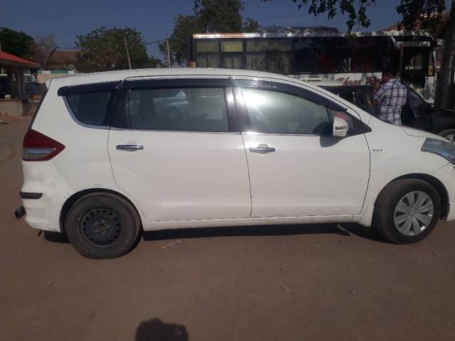 https://images10.gaadi.com/usedgaadi-sellcar/UsedCar/873c447c-3b28-4308-9c56-8bd965b17098/20bf9ee4-68fa-467e-af77-bfc957dfa4db.jpg?imwidth=6401