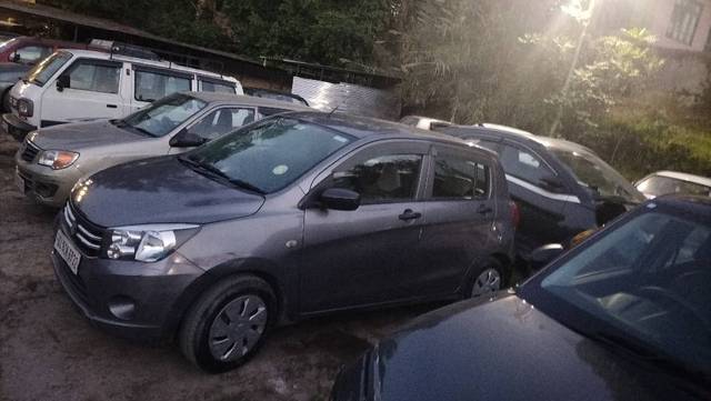 https://images10.gaadi.com/usedgaadi-sellcar/UsedCar/875c3ff3-a3b9-4ba5-9841-a1dbd330d46b/90872375-74ec-4be7-9cec-11dff65d0dce.jpg?imwidth=6402