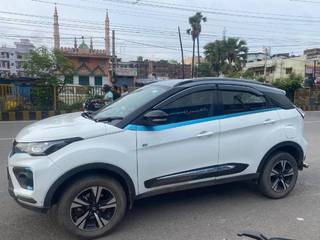 Tata Nexon EV Max 2022-2023 Tata Nexon EV XZ Plus