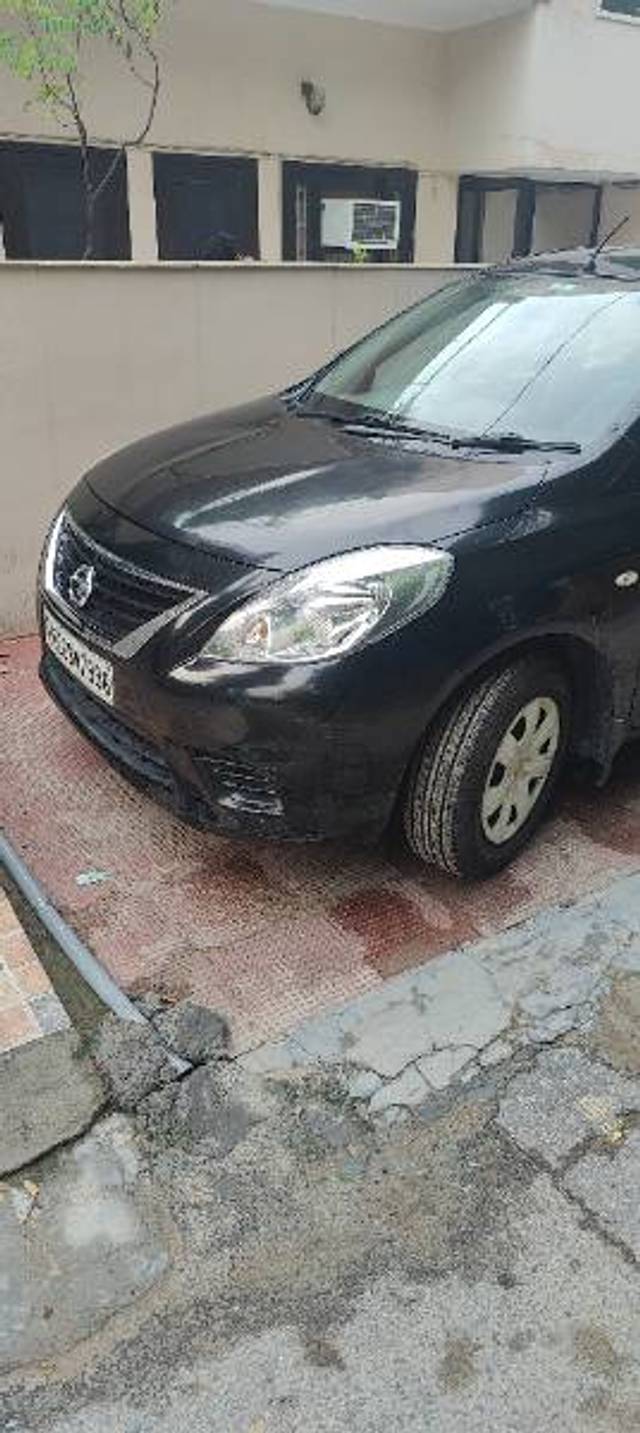 https://images10.gaadi.com/usedgaadi-sellcar/UsedCar/878b9813-3267-453d-9e74-769f3bc9b2b0/003980ec-518d-45b1-836c-c9aec171f648.jpg?imwidth=6401