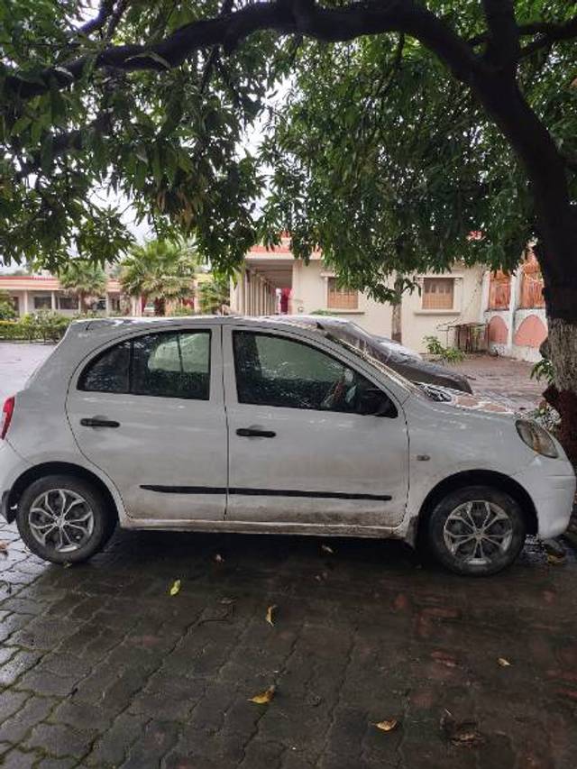 https://images10.gaadi.com/usedgaadi-sellcar/UsedCar/87910db7-e2c1-4d2c-9d5e-623e95f98312/4aa053ad-c9b5-4fc9-bb2c-f5e71bd96549.jpg?imwidth=6401