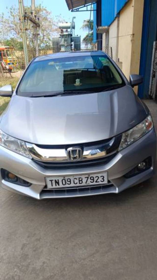 https://images10.gaadi.com/usedgaadi-sellcar/UsedCar/87ff4c20-00c5-4a1c-ab9e-eb22d3a5bc41/d02055b1-b0b2-419c-be87-110725094cfa.jpg?imwidth=6400