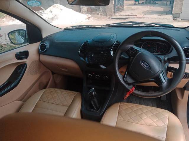 https://images10.gaadi.com/usedgaadi-sellcar/UsedCar/88f12e39-5044-457d-a128-a802ddc57881/3fbec220-c79b-40a8-80bd-036c76de668a.jpg?imwidth=6402