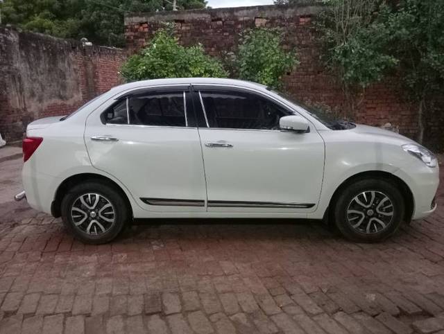 https://images10.gaadi.com/usedgaadi-sellcar/UsedCar/890998e6-500e-4ae7-90e4-31ed315b76af/bf84bbf0-e104-4e90-ae30-e946c1c73832.jpg?imwidth=6401