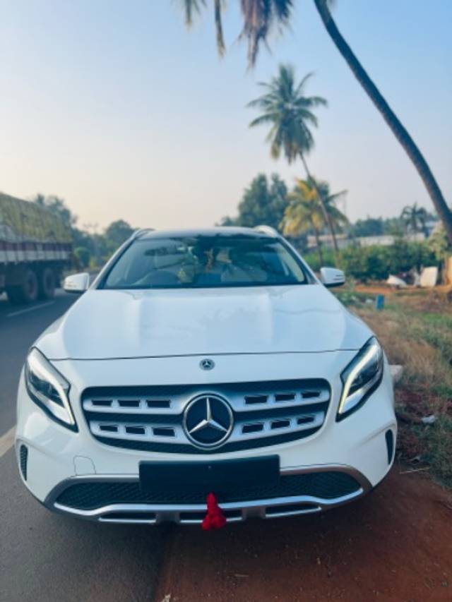 https://images10.gaadi.com/usedgaadi-sellcar/UsedCar/891e281a-af50-4ee3-a91a-c1dd87979953/2274371b-c6e9-4cf8-a967-9ab4fffb5f6f.jpeg?imwidth=6400