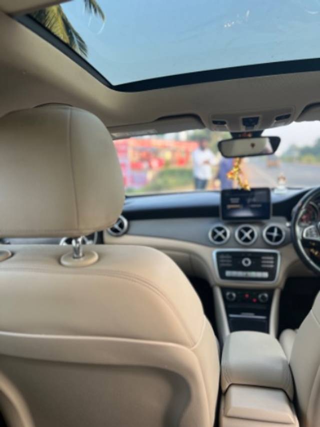 https://images10.gaadi.com/usedgaadi-sellcar/UsedCar/891e281a-af50-4ee3-a91a-c1dd87979953/703a6427-db58-4b13-92fe-5cf9f203ea86.jpeg?imwidth=6402