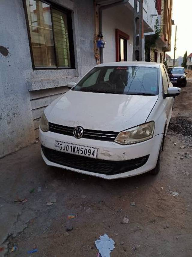 https://images10.gaadi.com/usedgaadi-sellcar/UsedCar/895900e5-c1e0-4ba8-b319-81dfcc53dd8e/de6e1ef0-c0ac-4dc8-8fb8-778322324d0b.jpg?imwidth=6400