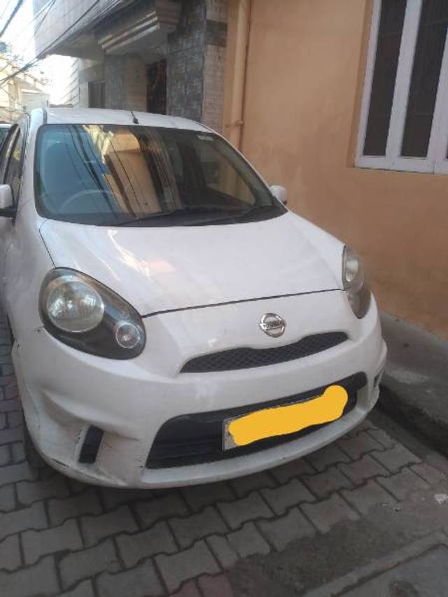 https://images10.gaadi.com/usedgaadi-sellcar/UsedCar/8969ea7b-145e-4a6b-8d5b-1af84499bfd8/106b54c2-ef3f-4256-8019-82be8b6c6167.jpg?imwidth=6401