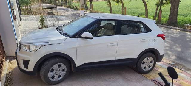 https://images10.gaadi.com/usedgaadi-sellcar/UsedCar/896b0a53-933e-4a8a-9f38-2db97df8a6b3/745d0808-24f6-434b-b4ed-e0cbb3dc9ff0.jpg?imwidth=6401