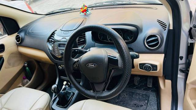 https://images10.gaadi.com/usedgaadi-sellcar/UsedCar/896ccfbd-ea76-456b-96a2-0127d53ced50/8014468e-b919-46f9-9f00-5fcee567bd09.jpeg?imwidth=6401