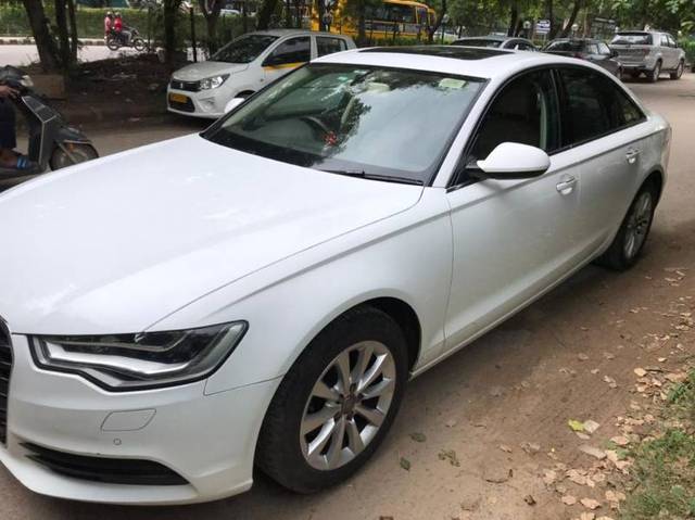https://images10.gaadi.com/usedgaadi-sellcar/UsedCar/89cfe239-7917-4048-9778-98f87f83d4c5/aeae1f42-3a40-48b1-999e-5458c87def30.jpg?imwidth=6400