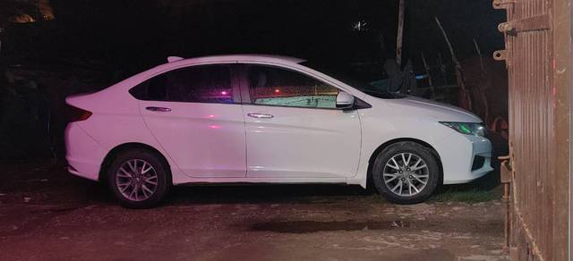 https://images10.gaadi.com/usedgaadi-sellcar/UsedCar/89d23849-9204-44d1-8ecb-fff5f10f2c5d/3b4a11f8-64ca-45d8-ac92-e4a6d97d574d.jpg?imwidth=6401