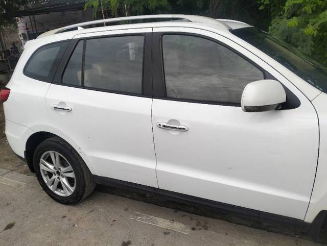 https://images10.gaadi.com/usedgaadi-sellcar/UsedCar/89d9957d-4f5a-4bfa-8cb8-eb3e72341856/e7de07e1-6424-400f-88db-033561bc775c.jpg?imwidth=6401