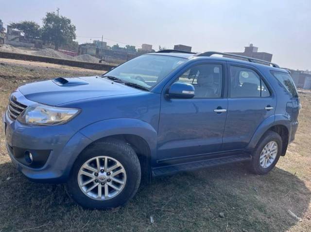 https://images10.gaadi.com/usedgaadi-sellcar/UsedCar/89fefbb2-9685-42e8-bfa4-587980eb8f32/42e932c6-562b-4467-9474-ebd14fde6883.jpg?imwidth=6400