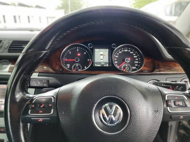 https://images10.gaadi.com/usedgaadi-sellcar/UsedCar/8a4b71a9-cd20-42f2-a113-a71f03400201/0b6e53c0-b08d-4168-be0e-8d49ef585e11.jpg?imwidth=6401