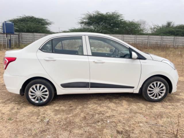 https://images10.gaadi.com/usedgaadi-sellcar/UsedCar/8a668b51-b8cc-4500-9603-217ca01d96db/4c42d72b-ca09-4025-b254-640e05b93d23.jpeg?imwidth=6400