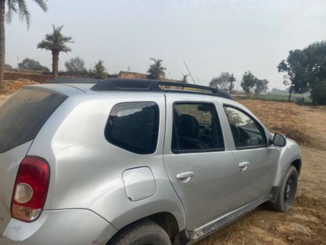 https://images10.gaadi.com/usedgaadi-sellcar/UsedCar/8a9334fd-0c56-47f2-81c1-25e286a01a3b/e330cf4e-ae38-49ed-bac2-b732344676a7.jpeg?imwidth=6401