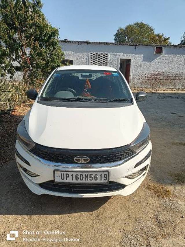 https://images10.gaadi.com/usedgaadi-sellcar/UsedCar/8ae06728-aa02-4120-b253-76a2c8f65142/6815c318-781a-4695-8a3b-faea18f65bc9.jpg?imwidth=6400