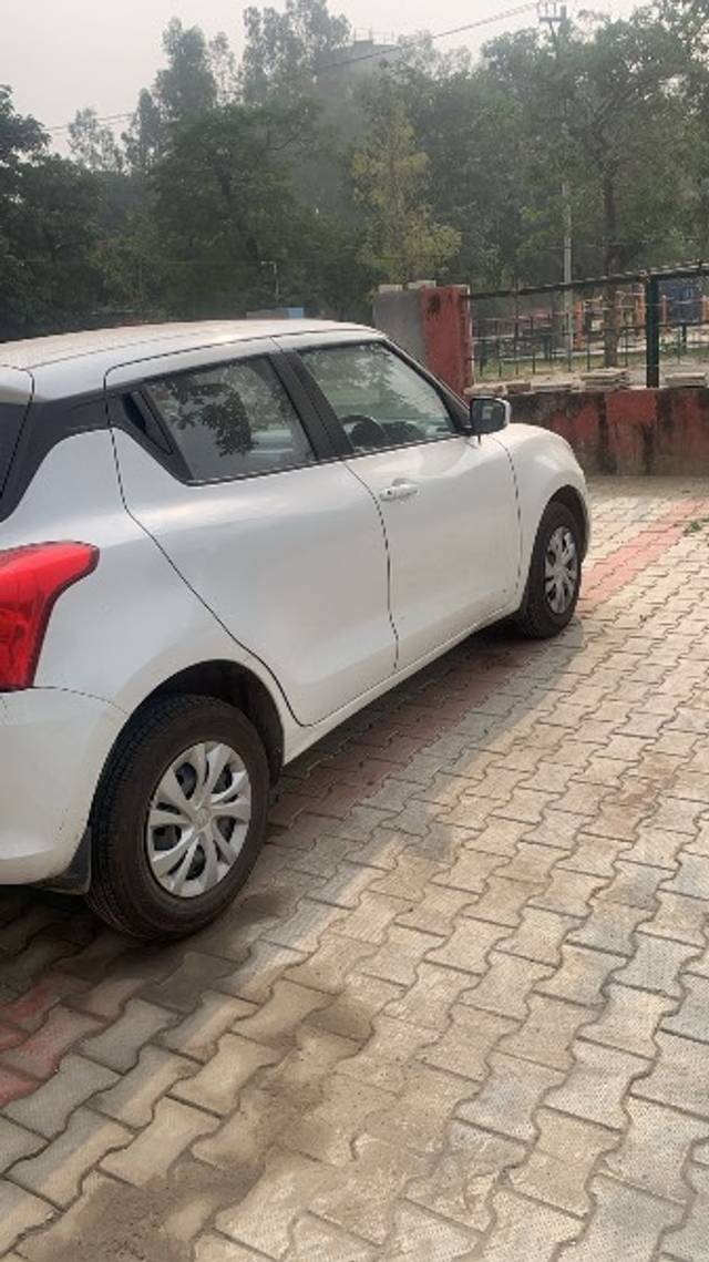 https://images10.gaadi.com/usedgaadi-sellcar/UsedCar/8ae4bfb1-04ac-47a1-95ff-d782f49cc1b7/92a864ef-d678-44e6-b45a-4f2668b32a87.jpeg?imwidth=6400