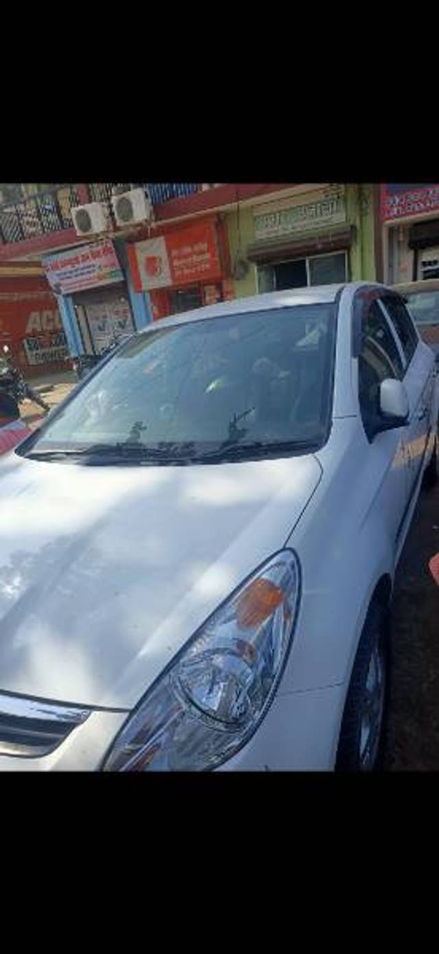https://images10.gaadi.com/usedgaadi-sellcar/UsedCar/8aee40c4-9c38-4288-b08e-22617a5ba225/1599306c-e04a-4ea5-b0a4-8f0c4f456b0e.jpg?imwidth=6401
