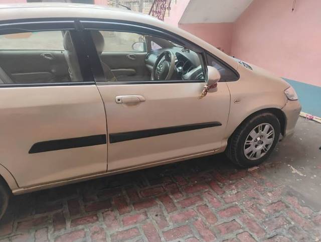 https://images10.gaadi.com/usedgaadi-sellcar/UsedCar/8b3c0ef6-f558-4d74-84d3-f685e113b012/c95e66f5-61aa-44ec-9e79-7ccc7ddf8c31.jpg?imwidth=6401