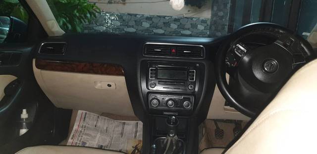 https://images10.gaadi.com/usedgaadi-sellcar/UsedCar/8b672d3d-f293-4422-a110-08b994a25946/381e620e-6b84-4e0c-a82b-7ce19c543175.jpg?imwidth=6402