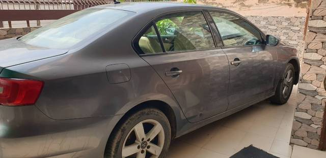 https://images10.gaadi.com/usedgaadi-sellcar/UsedCar/8b672d3d-f293-4422-a110-08b994a25946/e709cf52-2d0c-4c1c-ae82-f8885d668eec.jpg?imwidth=6401
